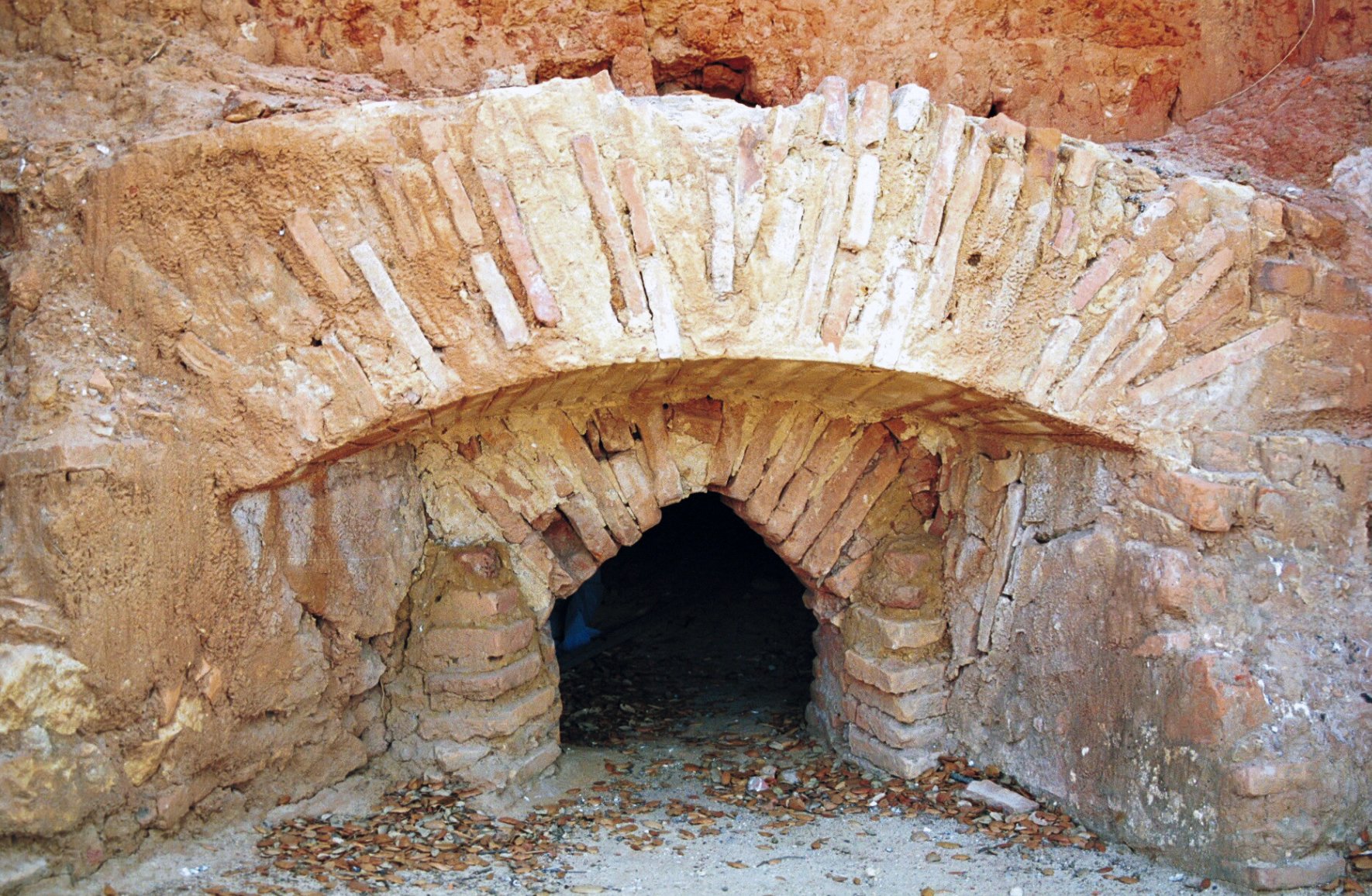 Visita Orientada ao CICAMM – Centro de Interpretação do Campo Arqueológico da Mata da Machada