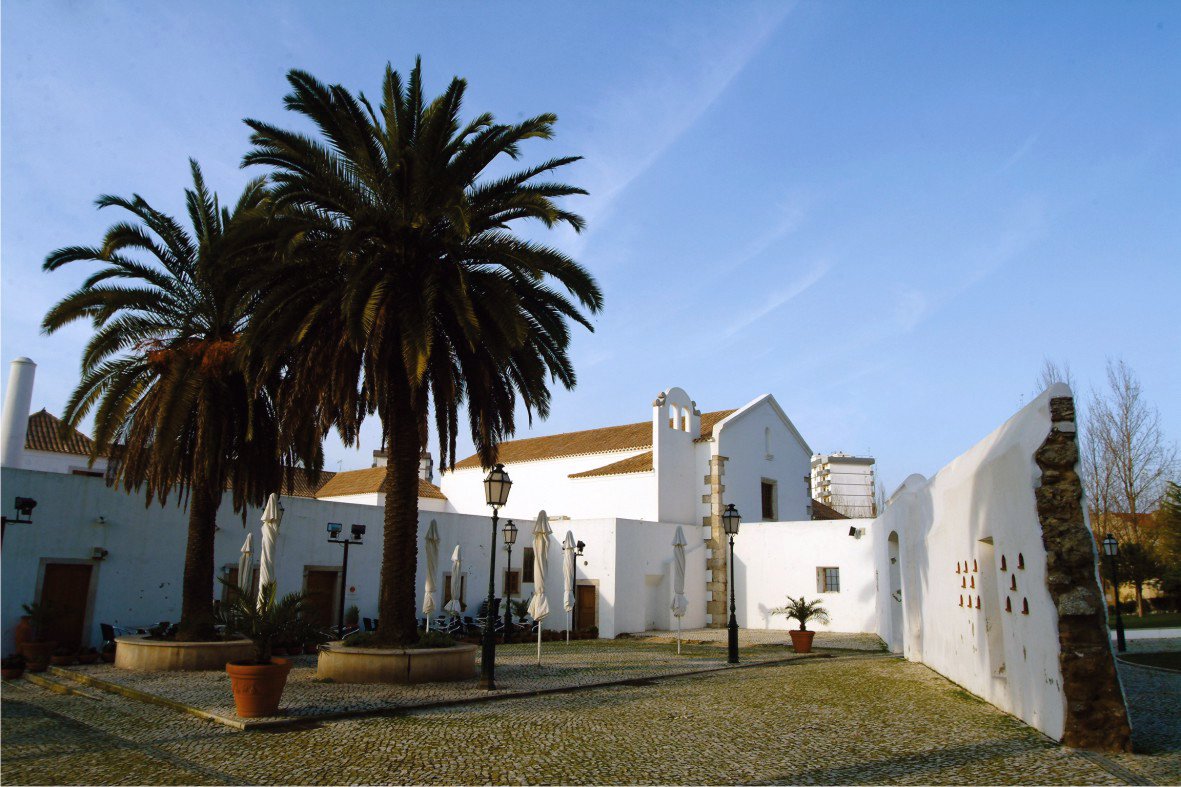 Tertúlias no Convento “A história das Universidades Seniores”